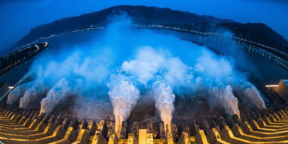 “长江2020年第2号洪水”平稳通过三峡大坝