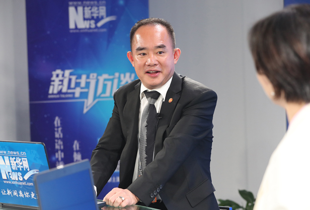我们这一代人基本上都是靠自己在国外打拼出来的。