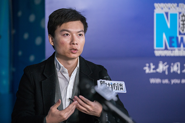最大的挑战是在人才上的差距和挑战。