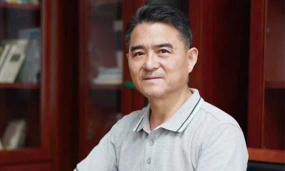 杨瑞清全国教书育人楷